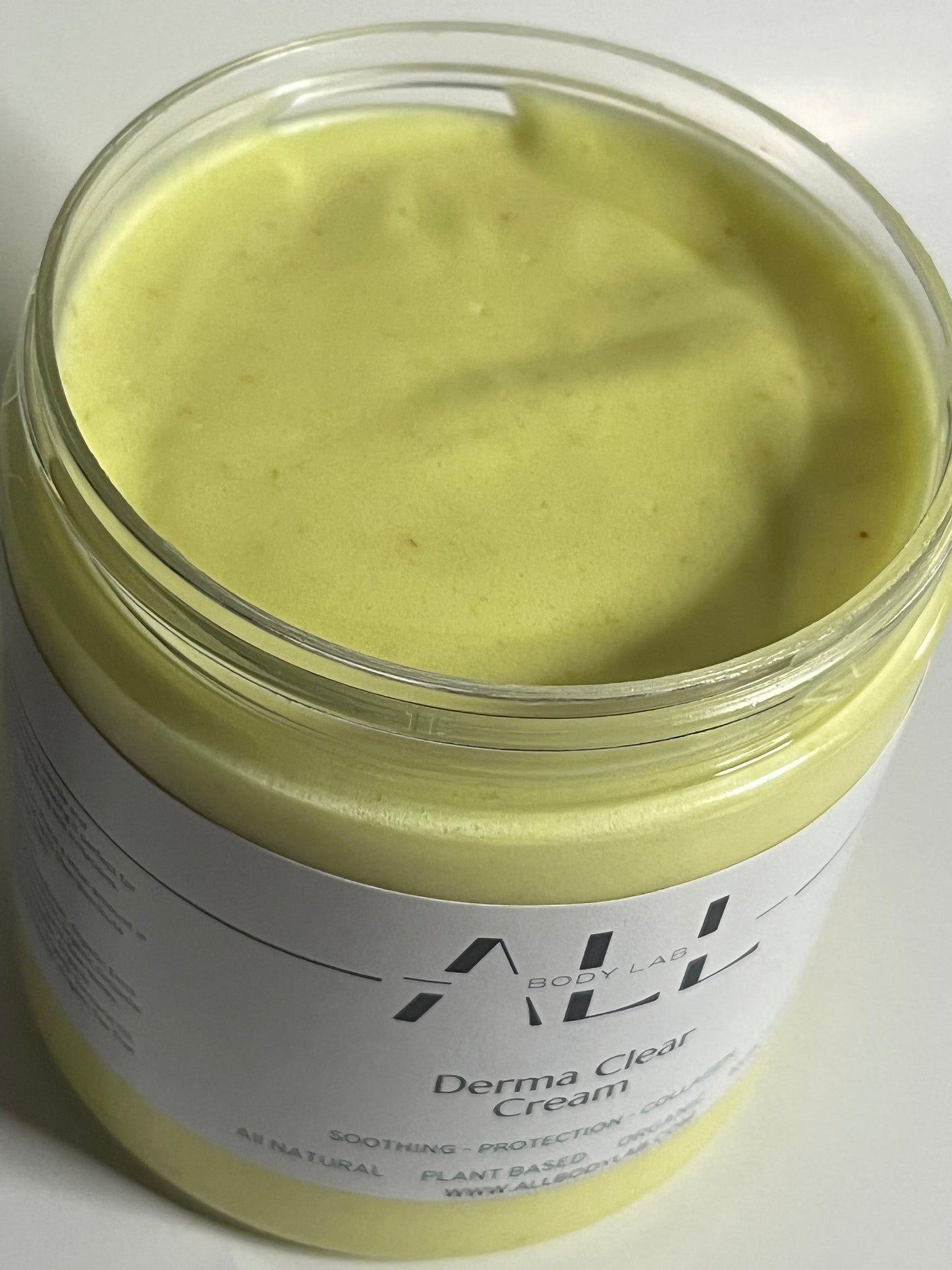 Derma Clear Cream Rub